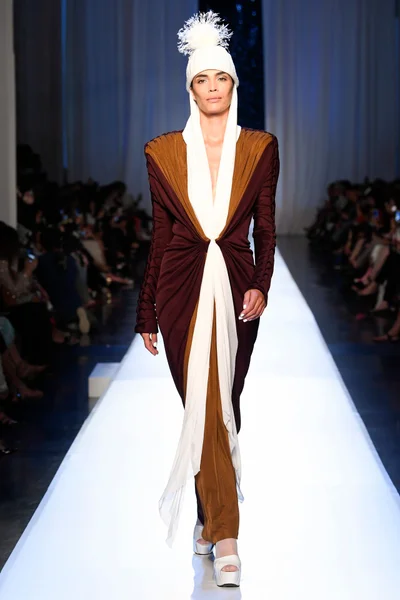 Look 37